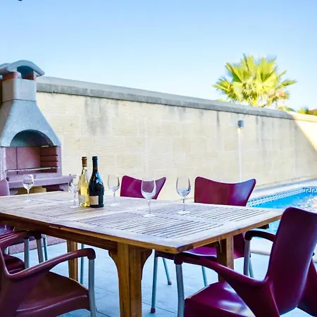 4 Bedroom With Private Pool