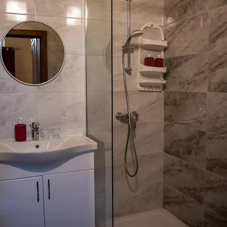 Casa de Férias 4 Bedroom With Private Pool Għarb