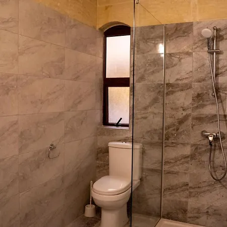 4 Bedroom With Private Pool