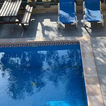 Casa de Férias 4 Bedroom With Private Pool Għarb