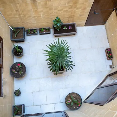 4 Bedroom With Private Pool * Għarb